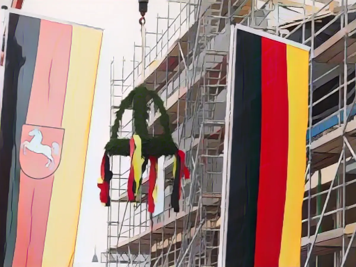 Topping-out ceremony for the new visitor center of the Friedland Museum