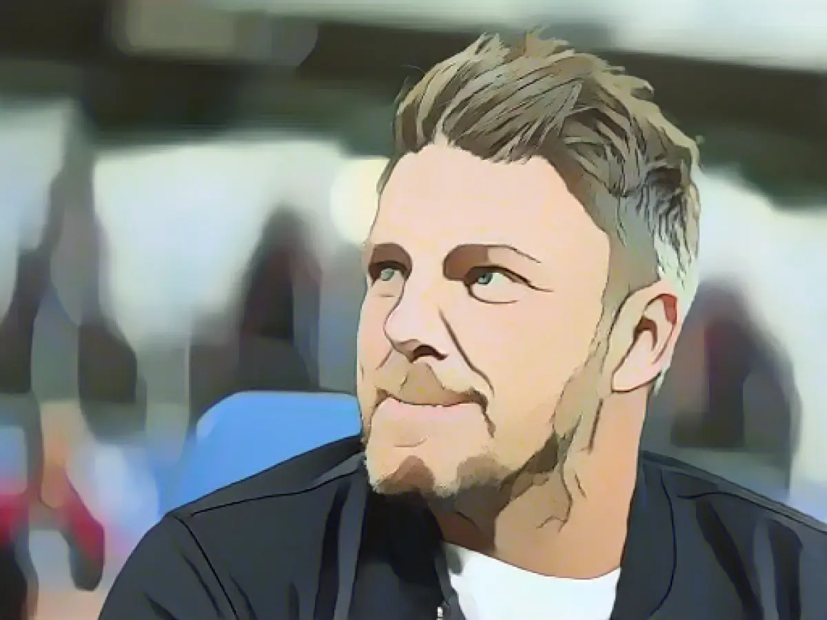 Coach Kwasniok takes Paderborn pros to task