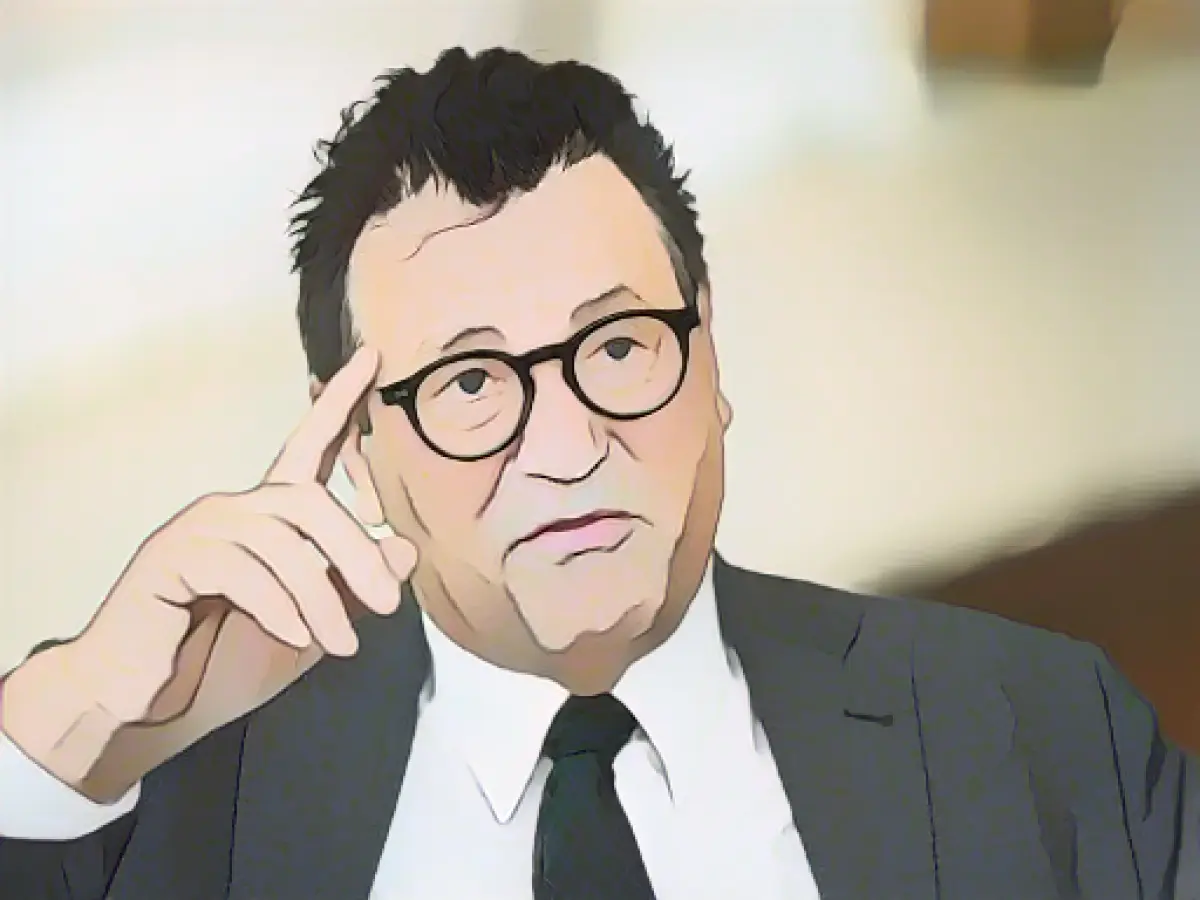 Debate about wolves: Hauk calls for solutions for herds