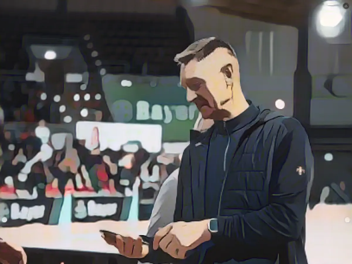 NBA legend visits former German club