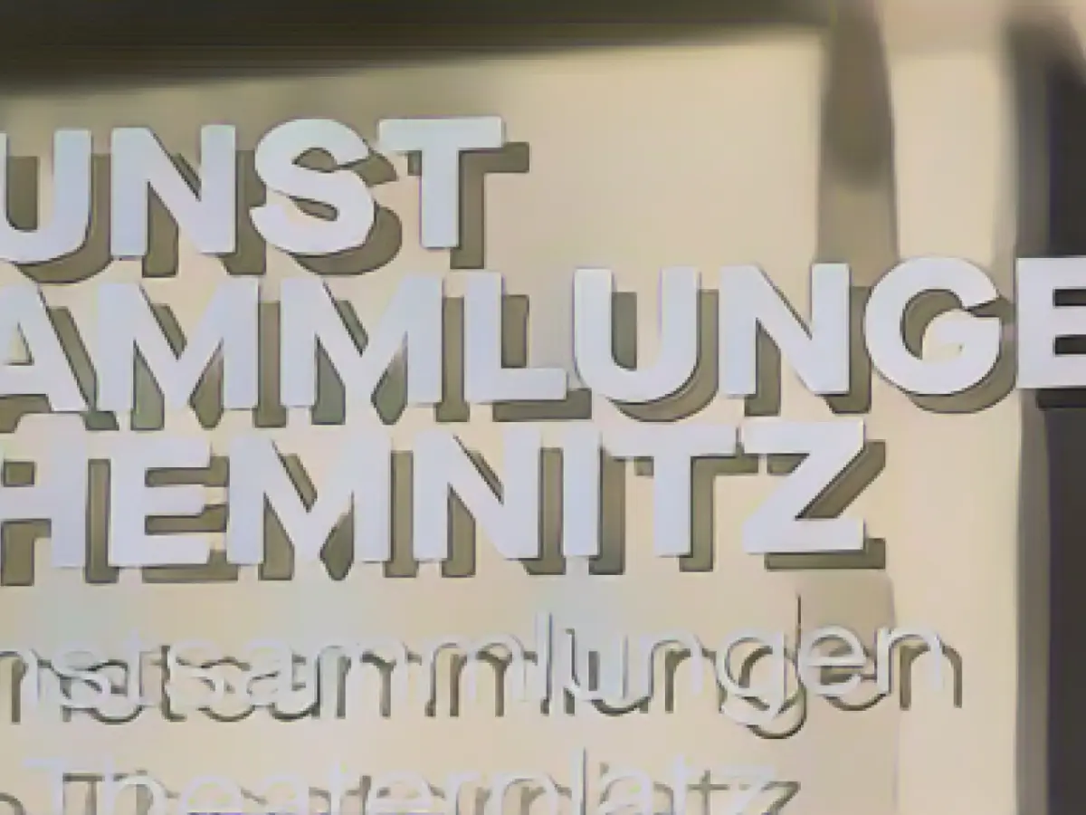 Flea market for creative people in Chemnitz art collections