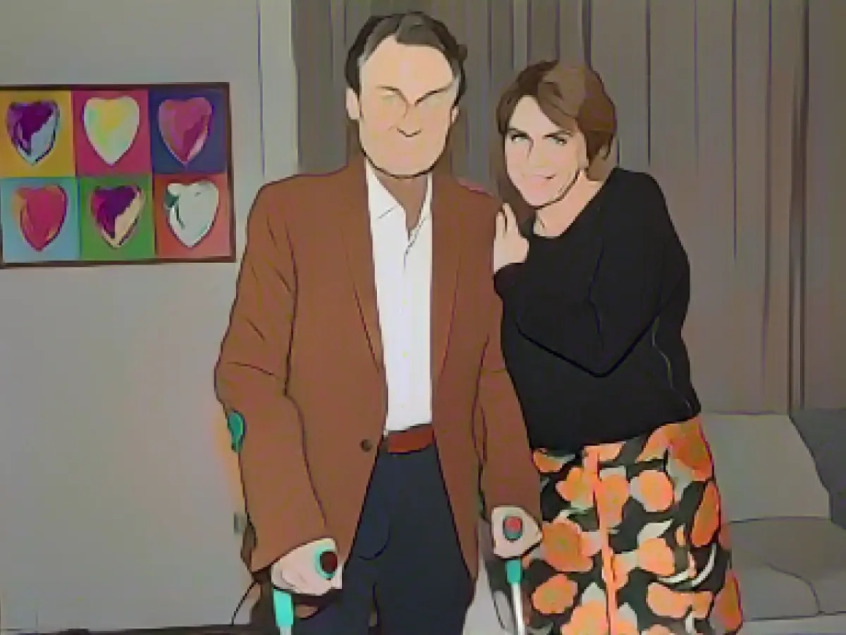 Jo Gerner on crutches