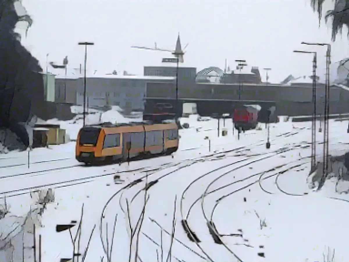 What rights now apply to rail travelers