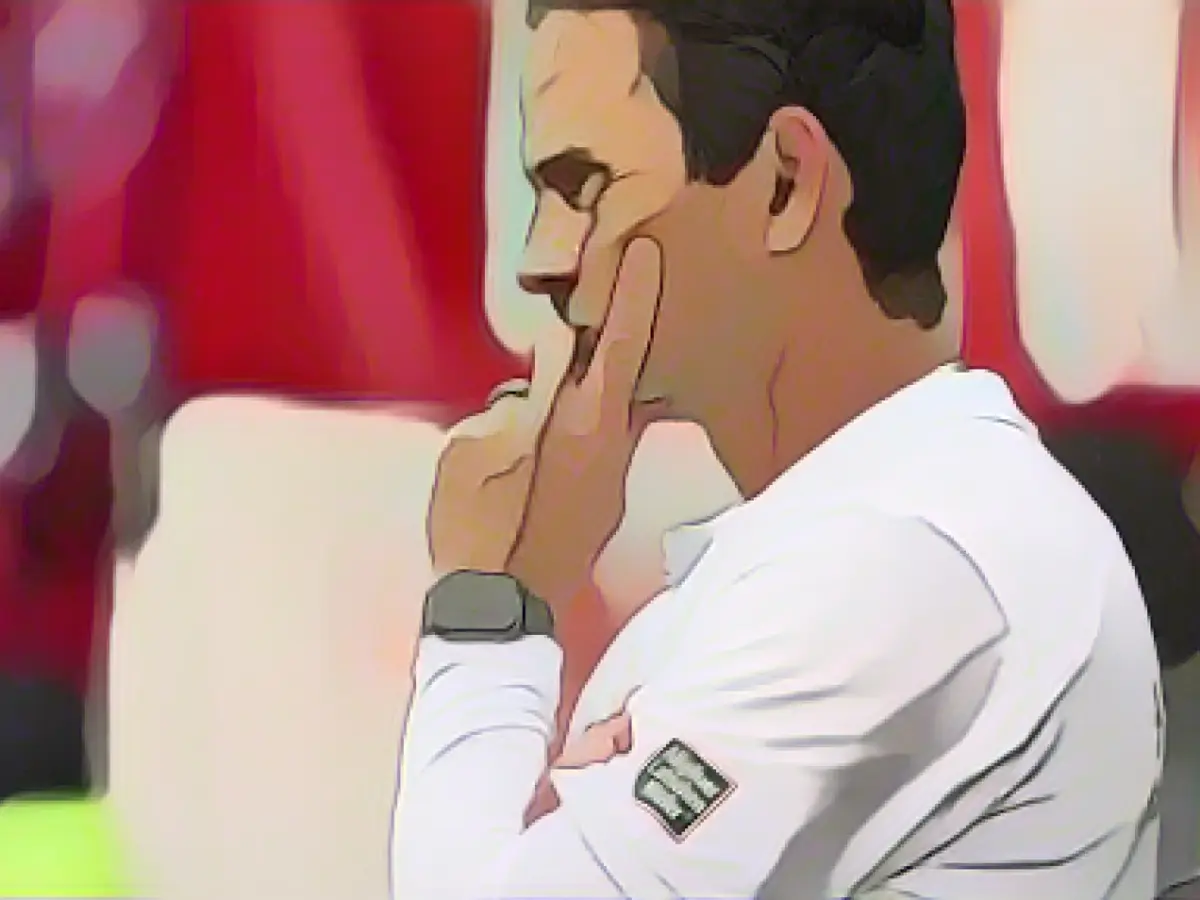 Kaiserslautern part ways with coach Schuster