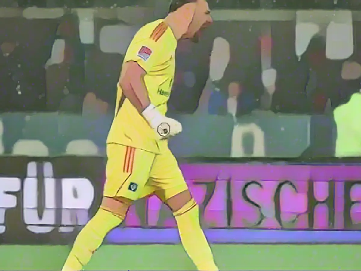 Adler on Heuer Fernandes: "Mistakes part of the job"