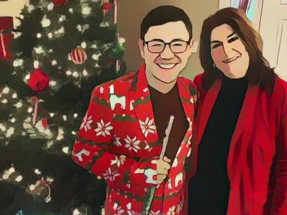 After luggage incident, this traveler is searching for a $22,000 flute he left on a train bound for Chicago