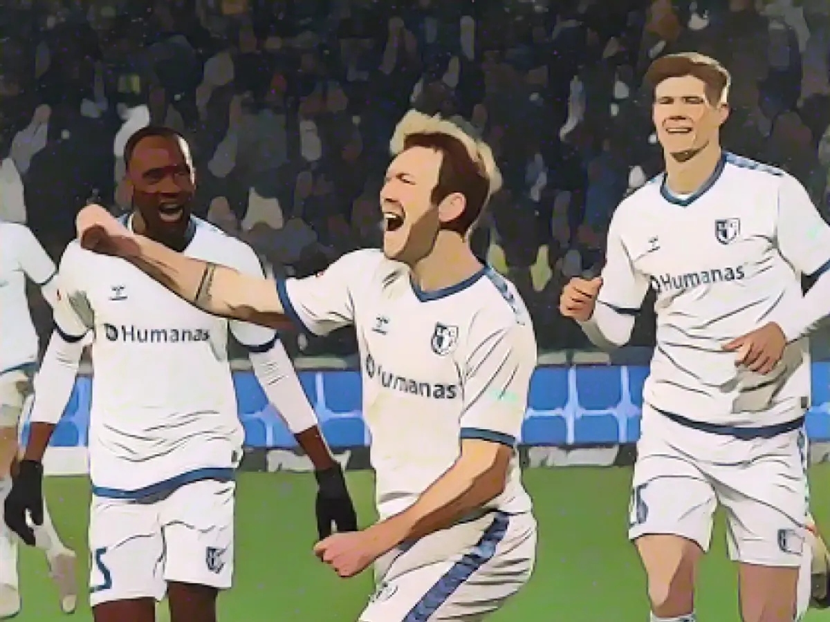 4:1! FCM slams Lautern and home curse away