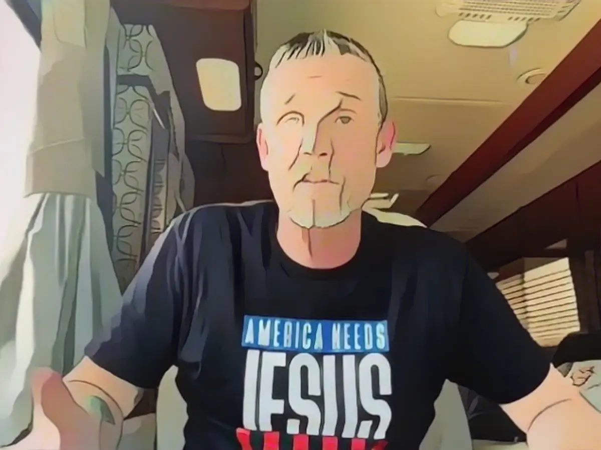 These leading US chains are reintroducing mask requirements