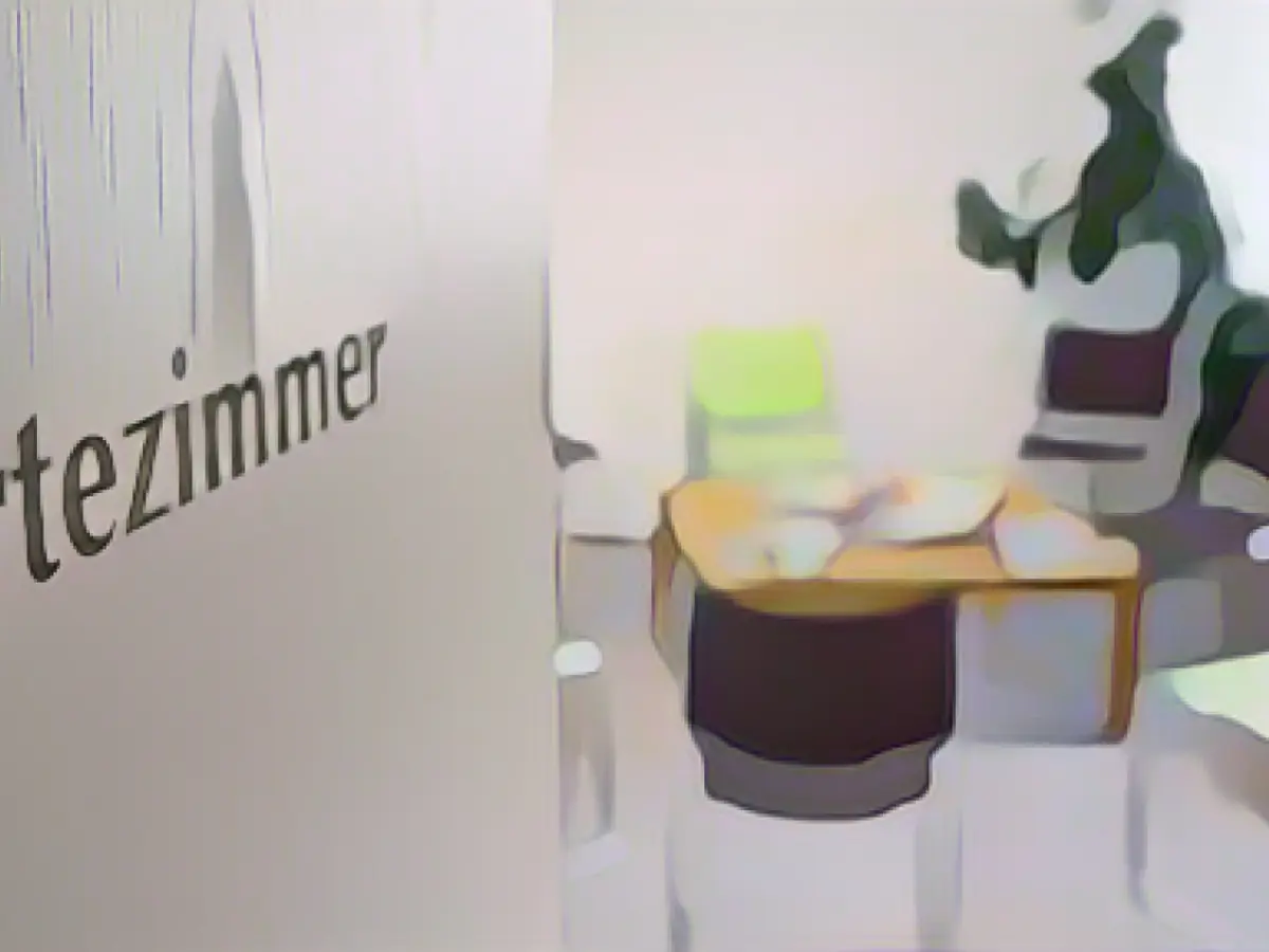 Bad experiences: Insured persons see shortcomings in the system