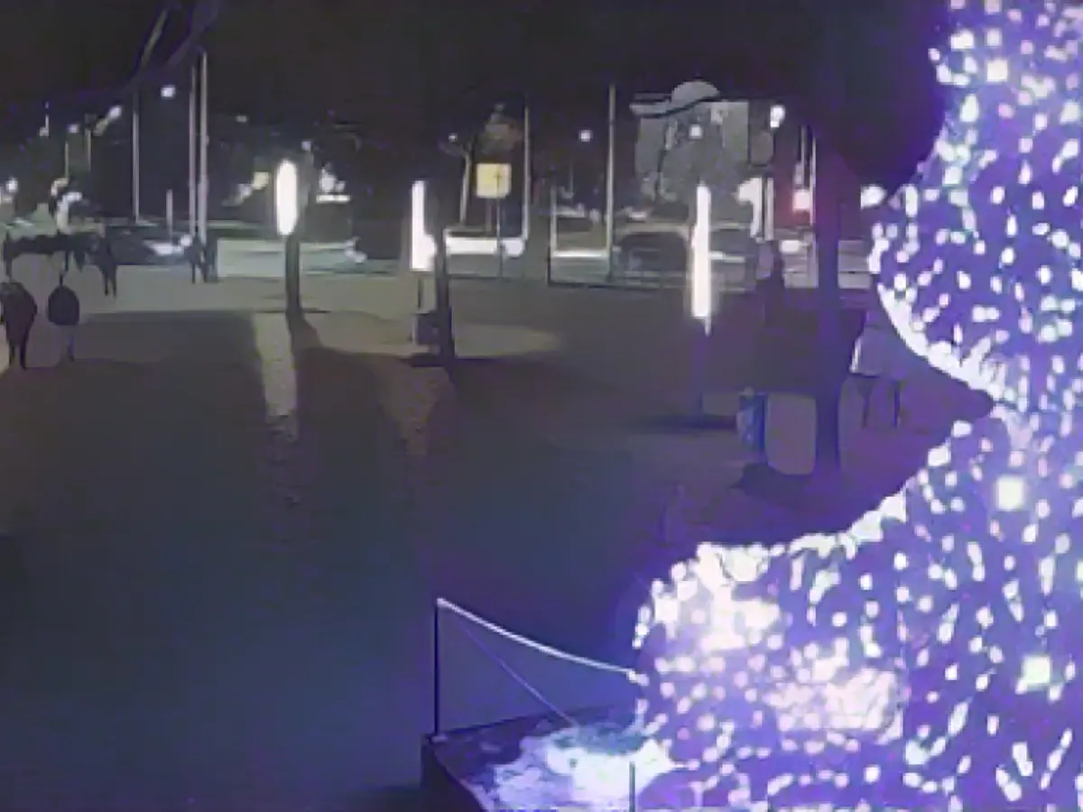 Vandals behead glowing Christmas market teddy bear!