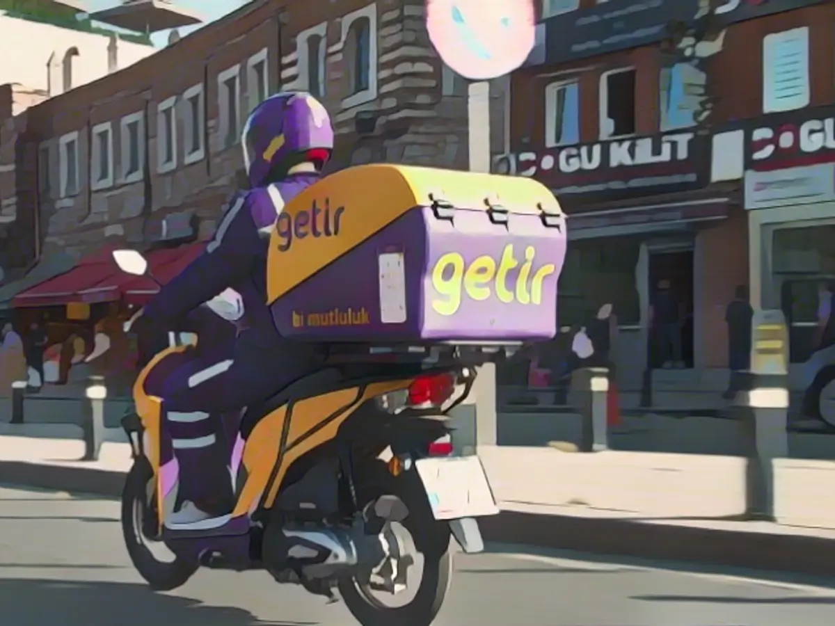 Attention Amazon: These startups deliver in just minutes