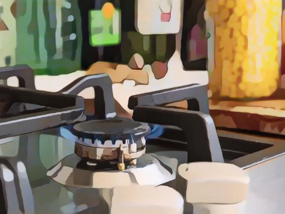 Strikes break out in UK as rising inflation reduces living standards