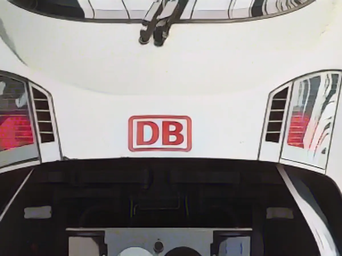 ICE from Brussels to Frankfurt stuck in tunnel for hours