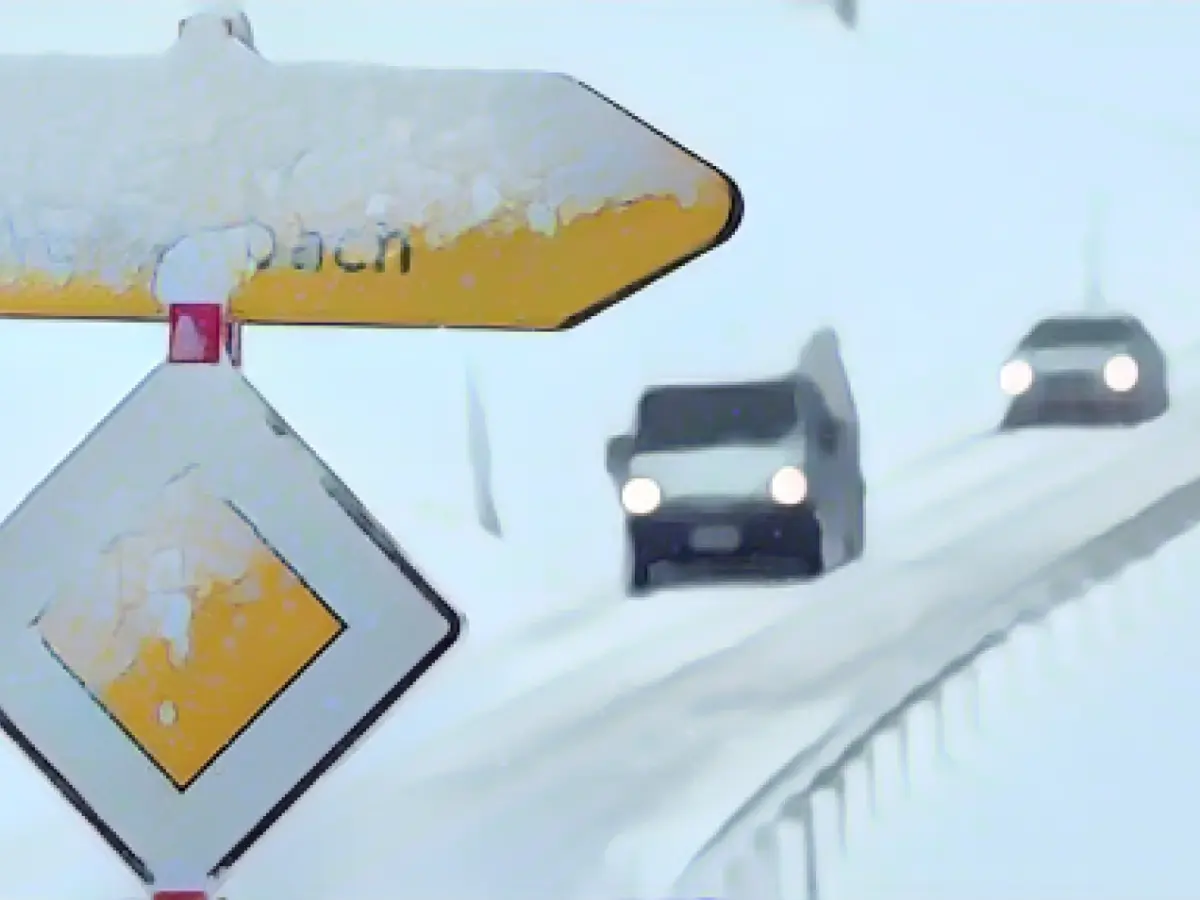 Snowfall and slippery roads in some areas at the start of the new week