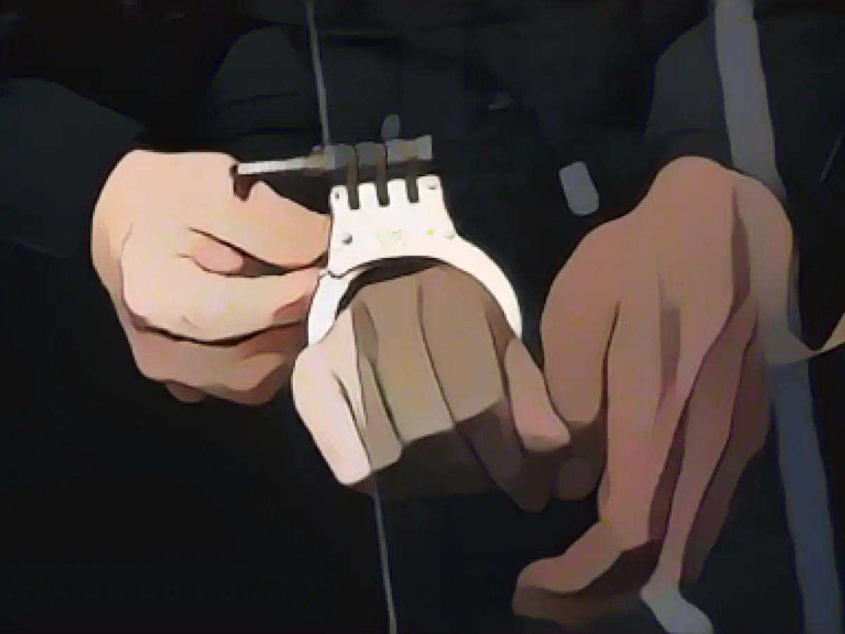 New trial against Halle assassin for hostage-taking in prison from January