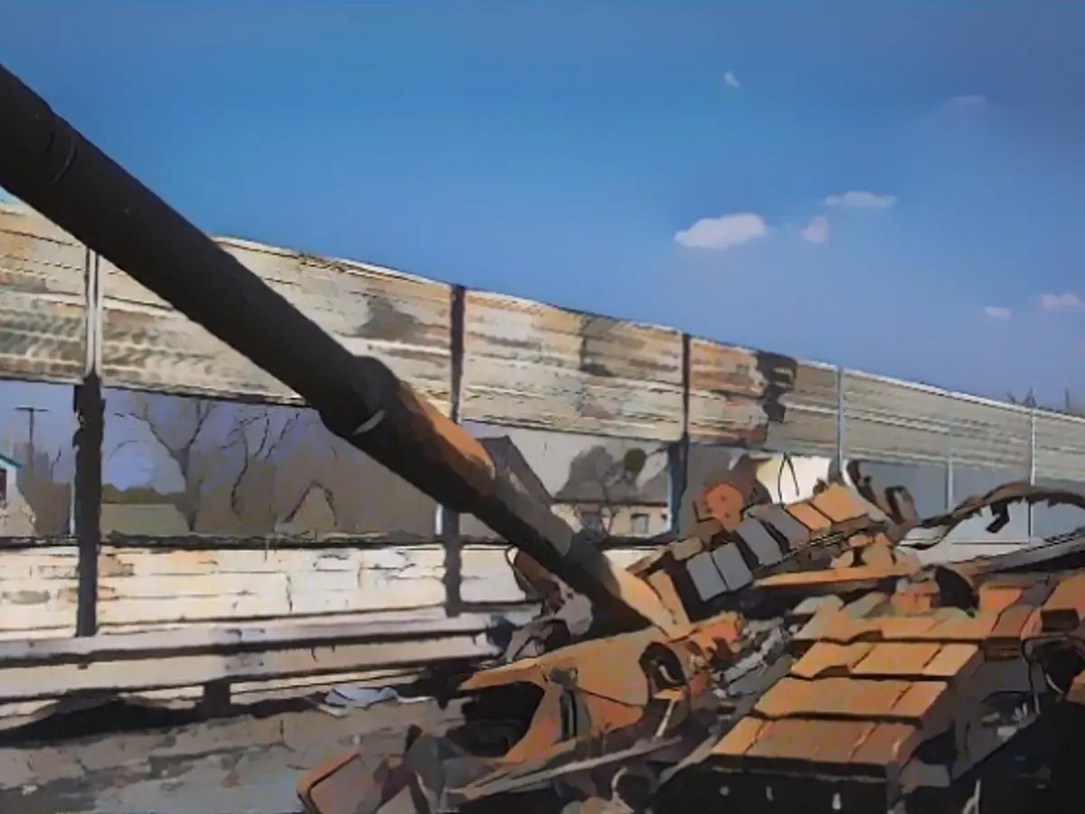 London estimates number of Russian victims at 320,000