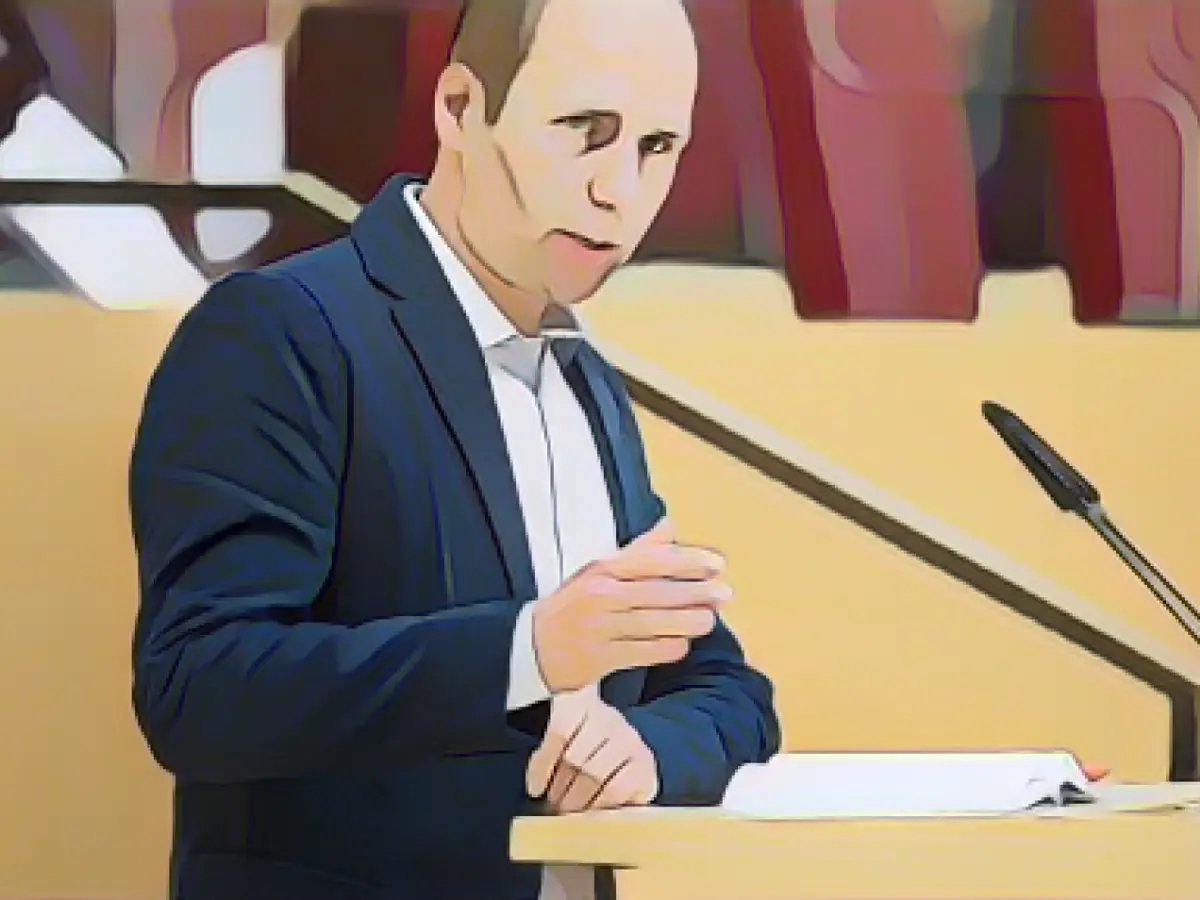 Window pane of a member of parliament's office in Bayreuth destroyed