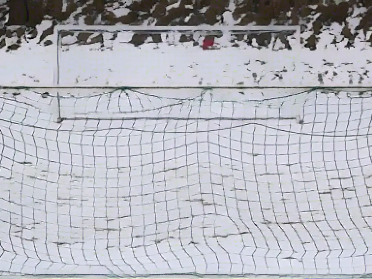 Snow and frost: amateur soccer continues to be suspended