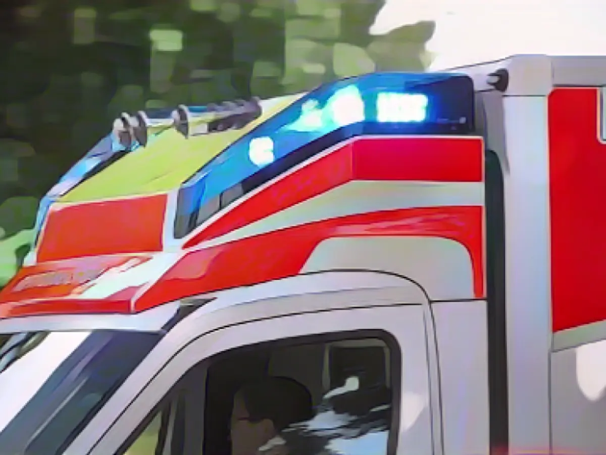 Farmer (34) dies after tractor accident