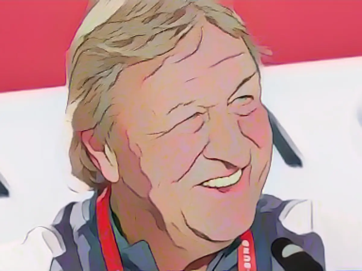 Hrubesch confident ahead of Wales: "Cards clearly distributed"