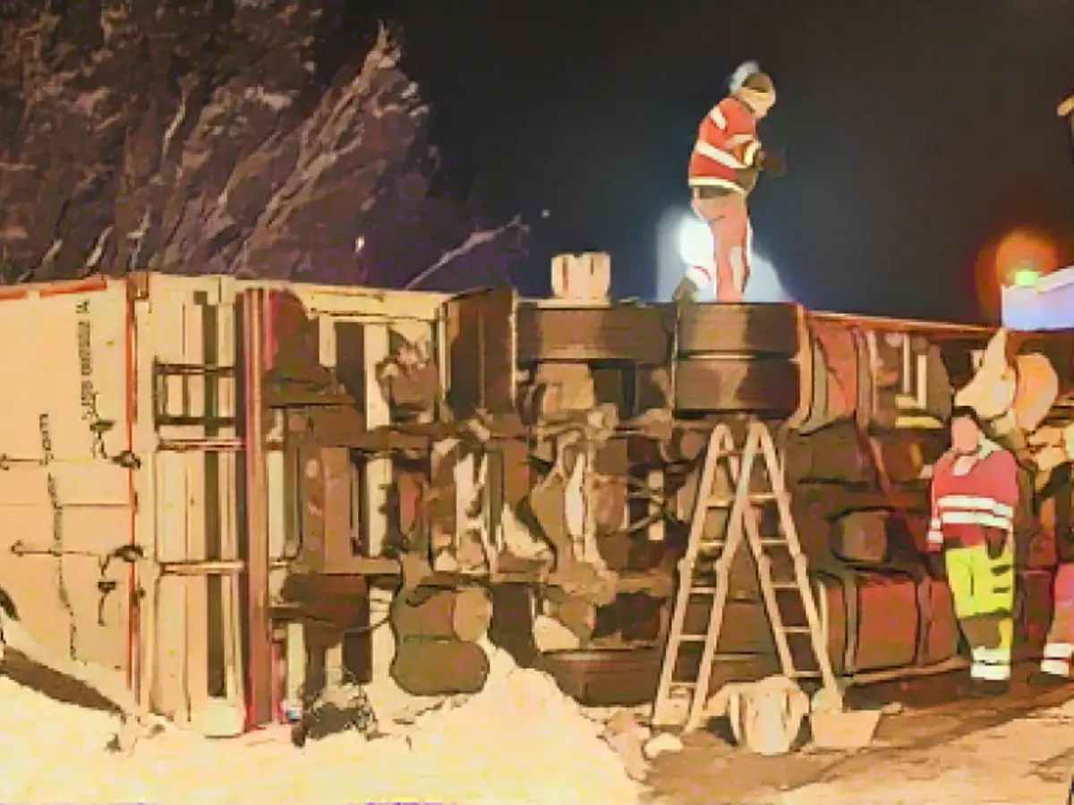 Hazardous goods truck overturns on the A7