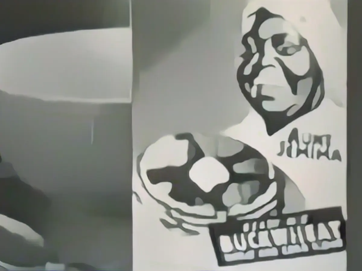 New advert for Pearl Processing Company reminds customers it was once Aunt Jemima - but makes no mention of the racist brand