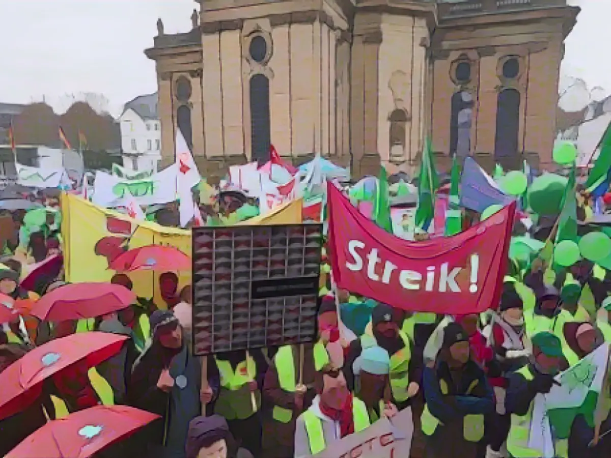 That's why we are paralyzing the Saarland