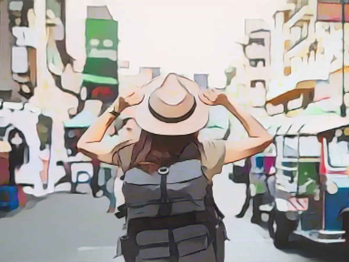 Traveling alone as a woman: six important tips for female globetrotters