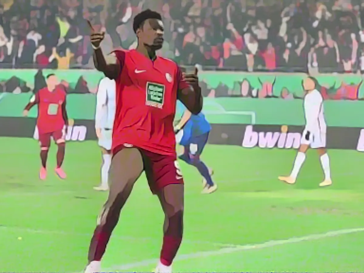 3-minute K.0. for the club