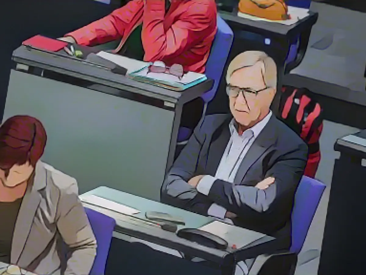 Who pays for the handling of a fraction?