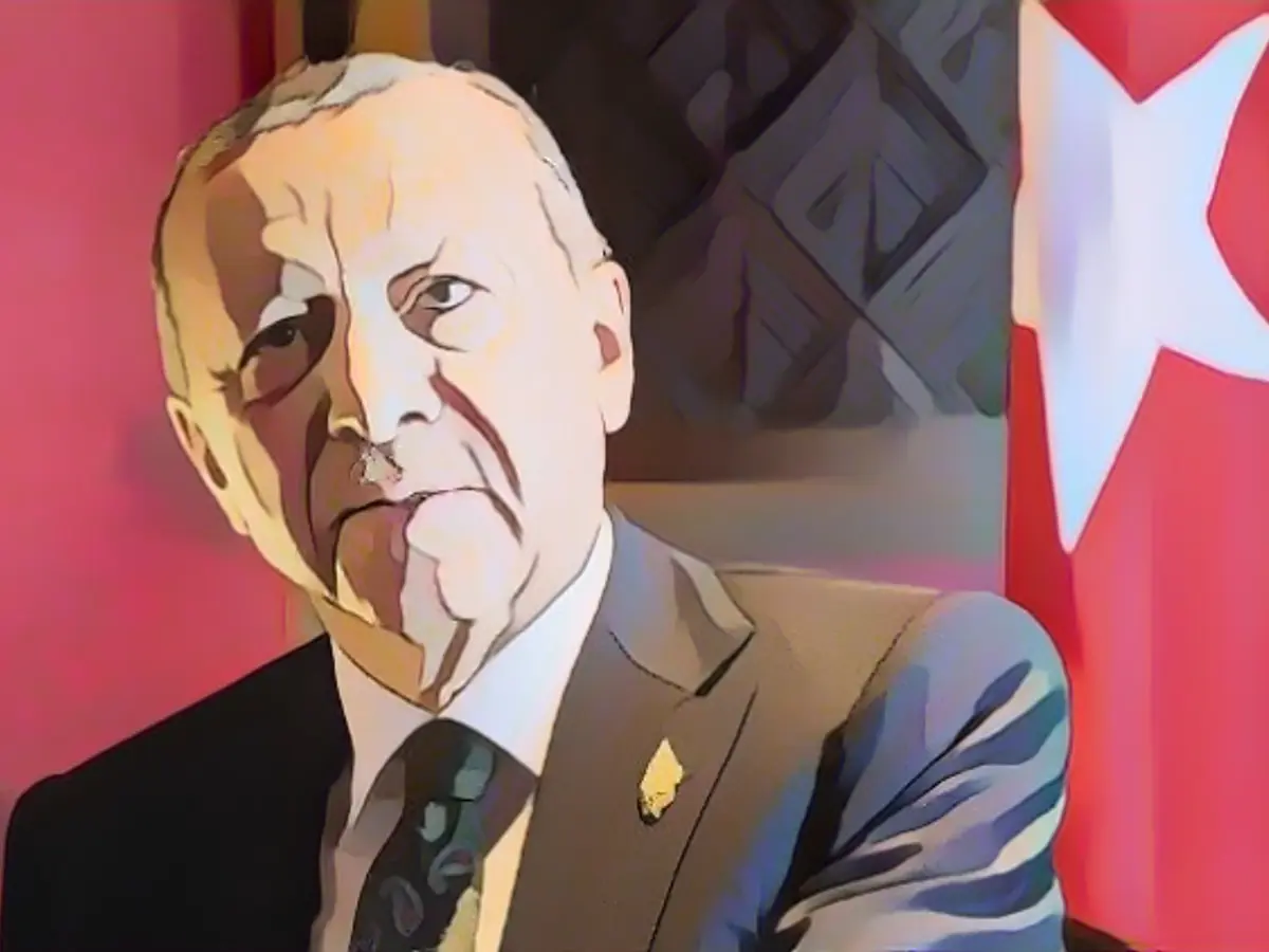 Erdogan threatens Israel in case of hunt for Hamas in Turkey