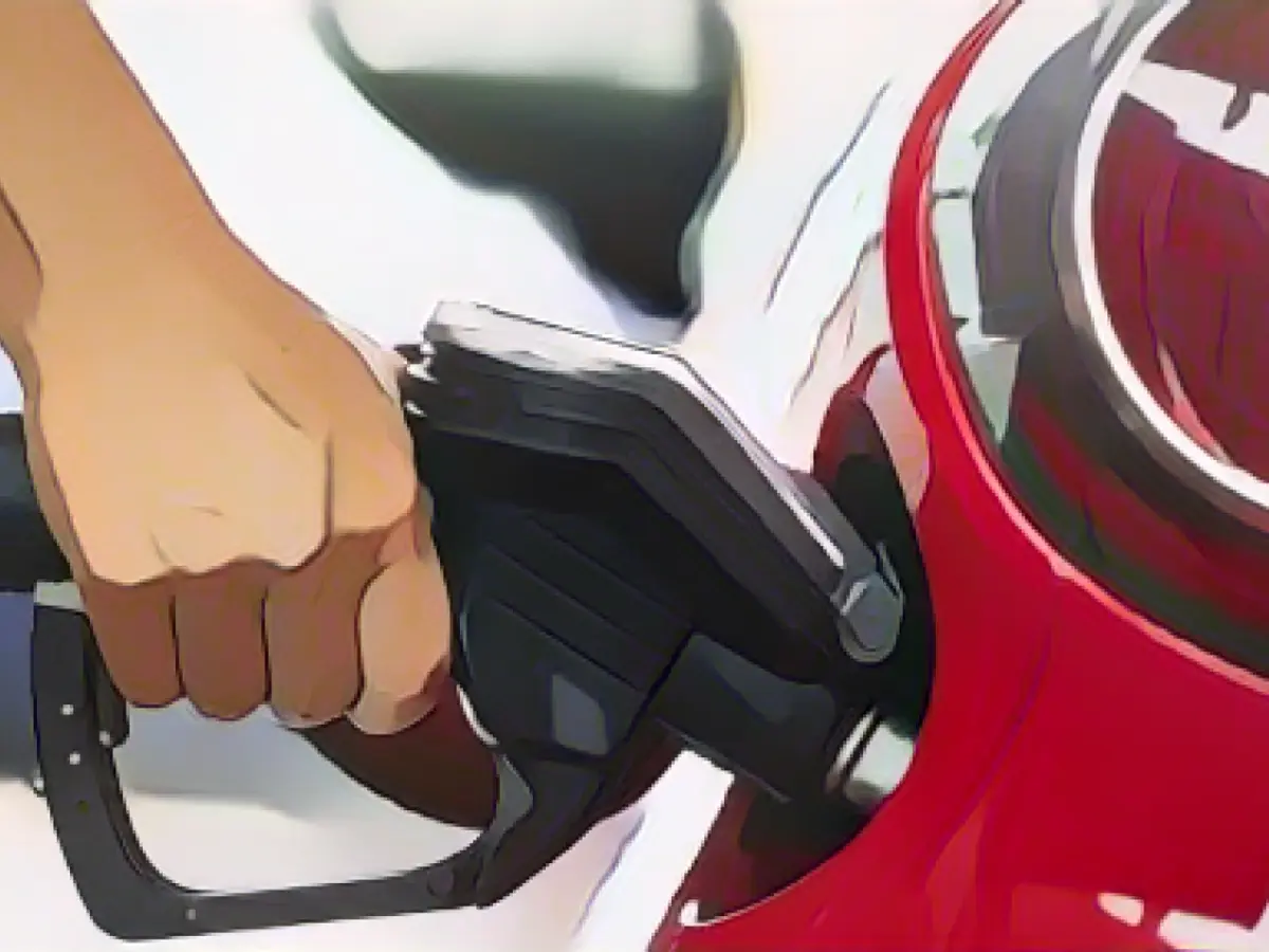 ADAC: Petrol price nears annual low