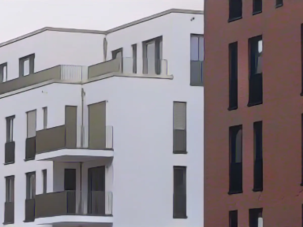 Trade unions and tenants' association call for housing offensive