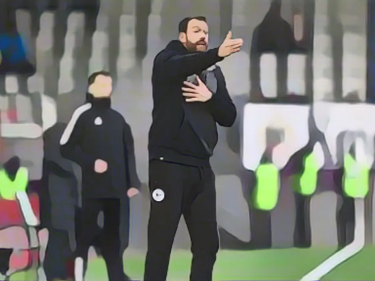 Kniat calls for liberation