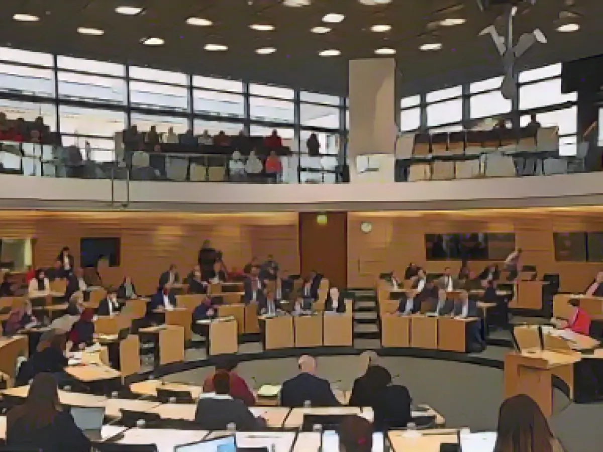 State parliament discusses CDU draft on return centers