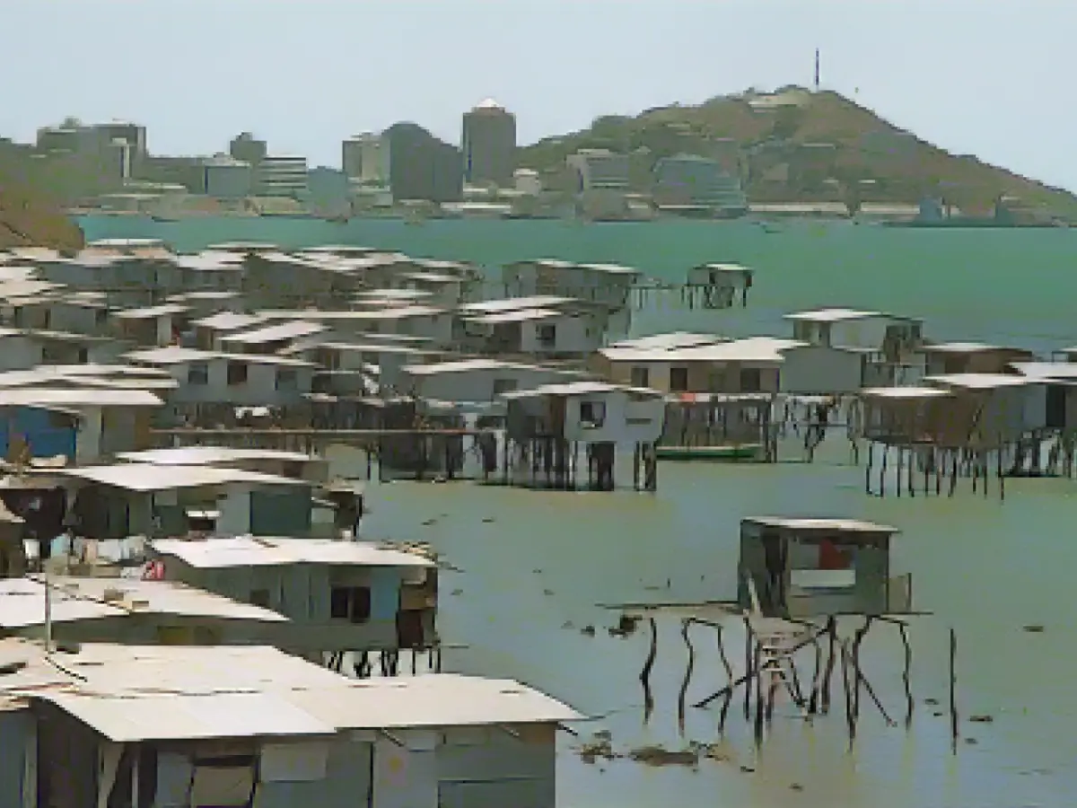 Australia and Papua New Guinea sign major security agreement