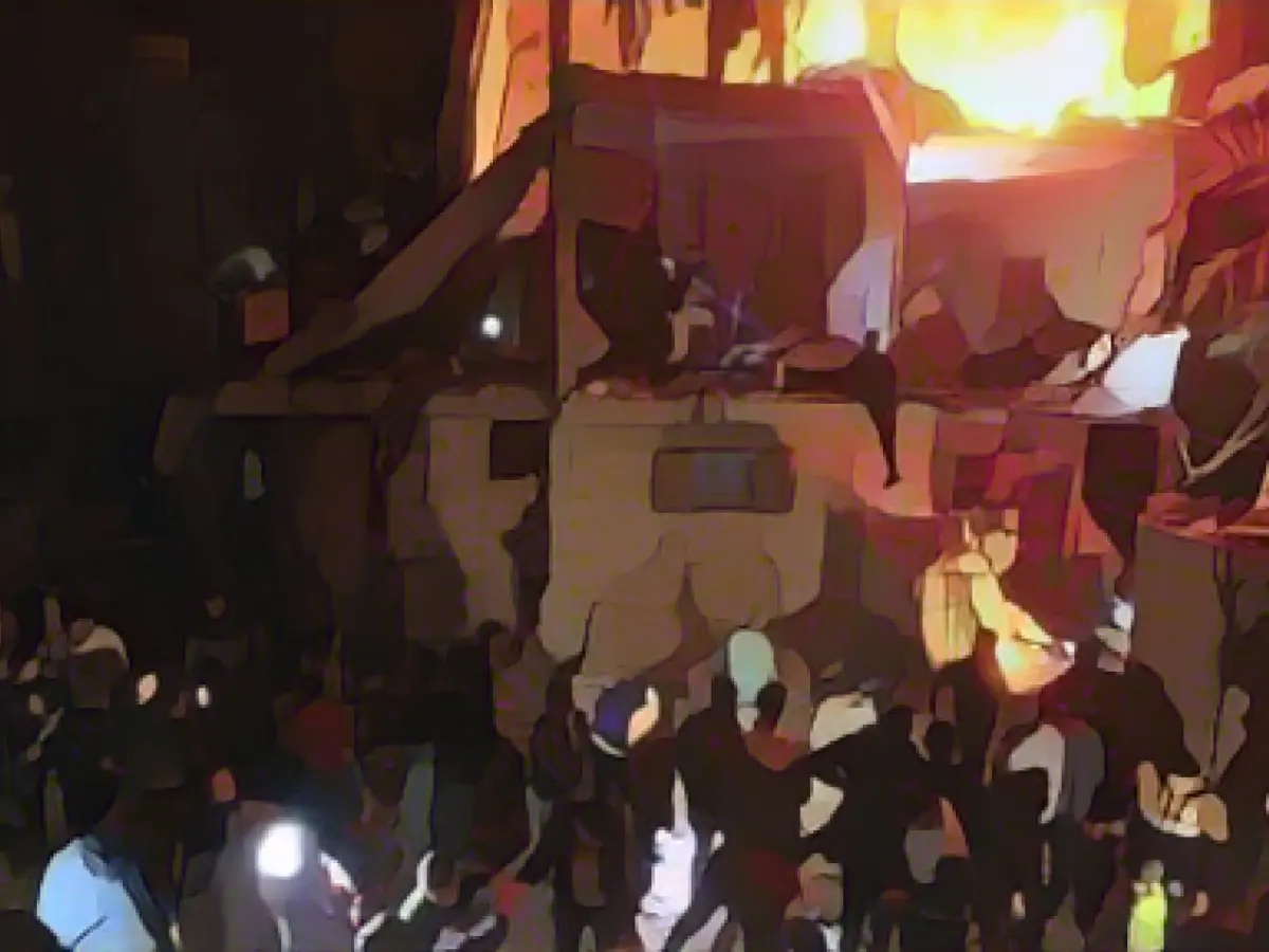 Israeli army engages in heavy fighting with Hamas in Khan Yunis