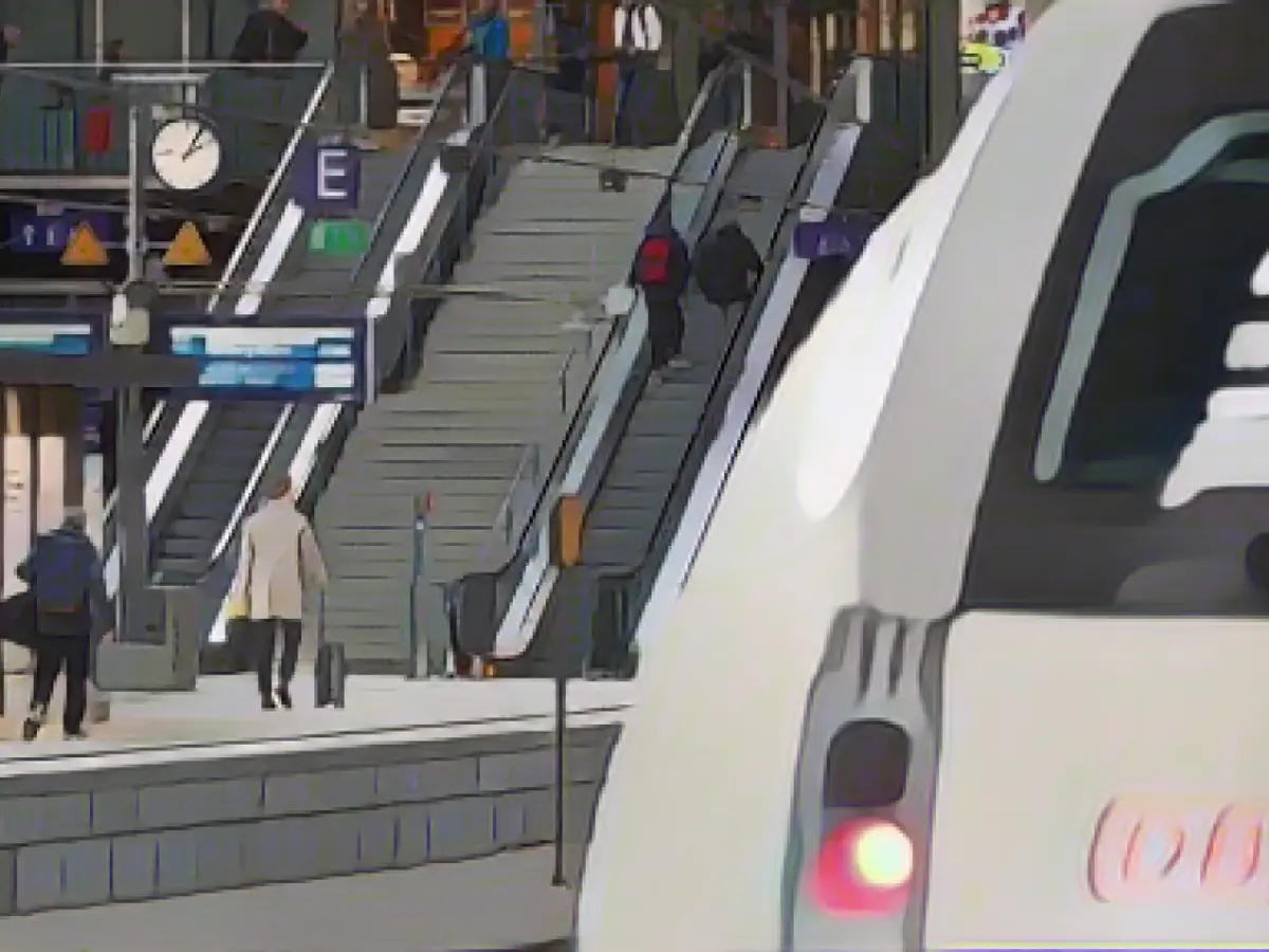 Next rail warning strike begins