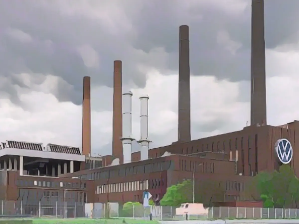 German production output down for the fifth time in a row