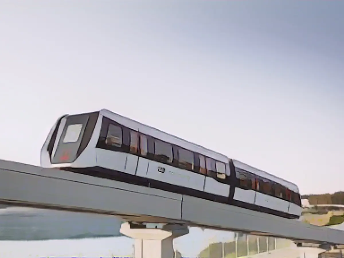 When does the suspension railroad run through Nuremberg?