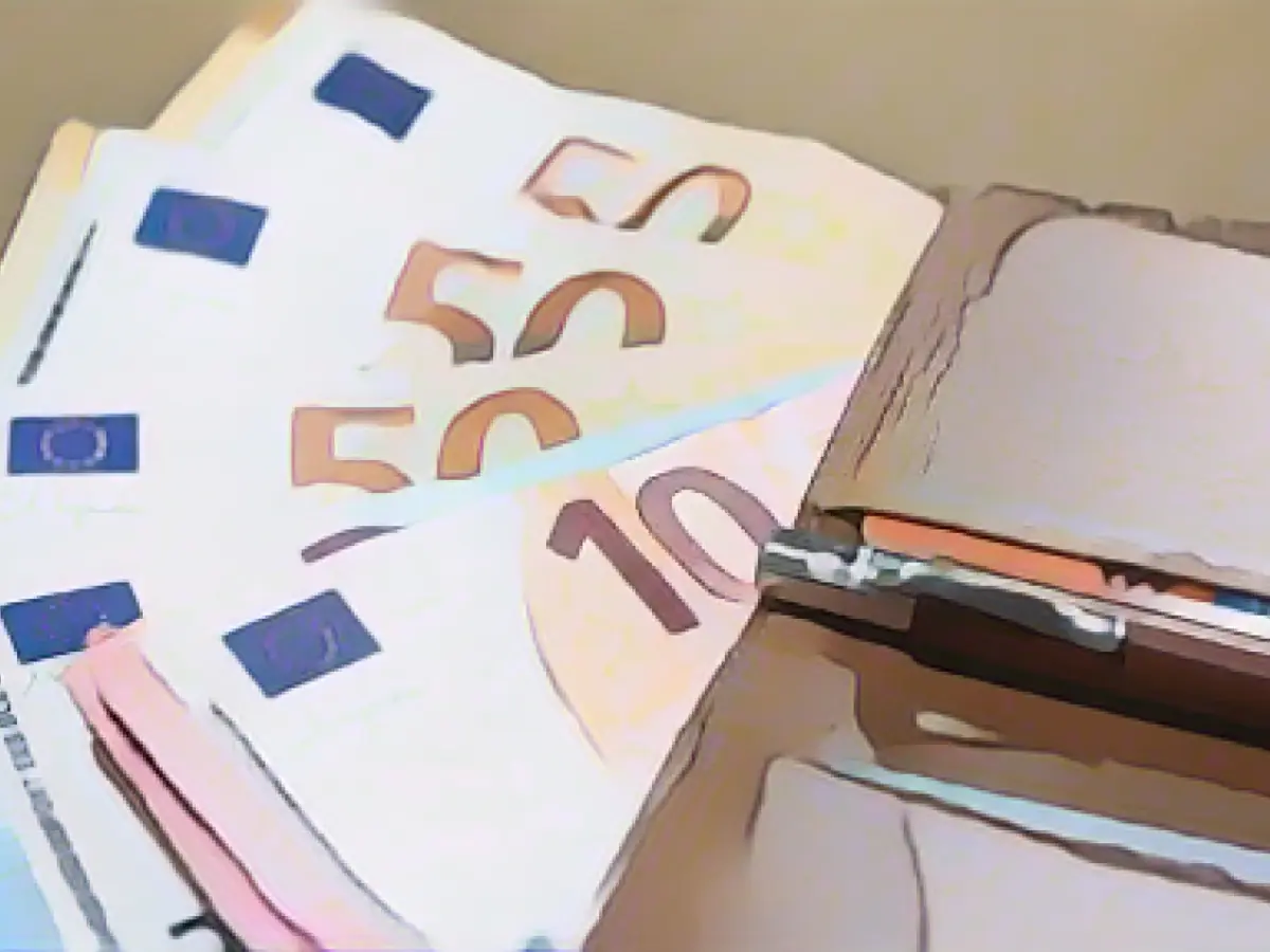 Wage increases barely compensate for inflation