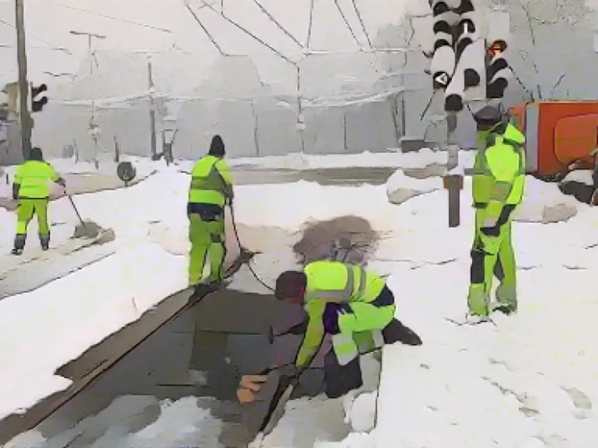 Use of road salt as a last resort!