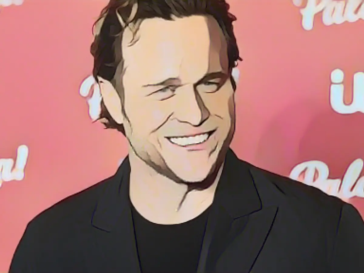 Pop singer Olly Murs becomes a father