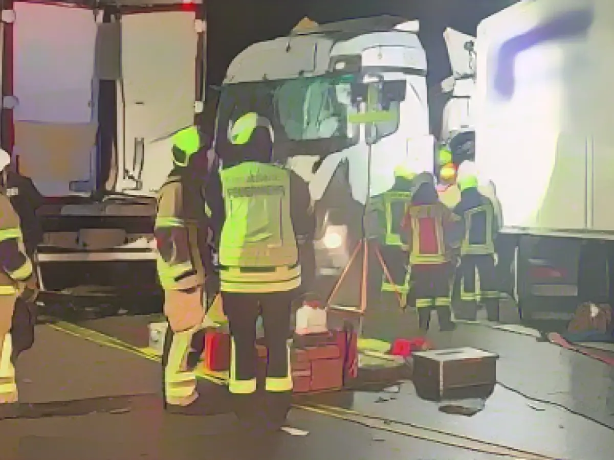 Lane of the A38 near Nordhausen closed after accident