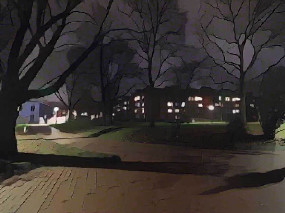 The Nordstadt Ripper attacks his victims in the dark