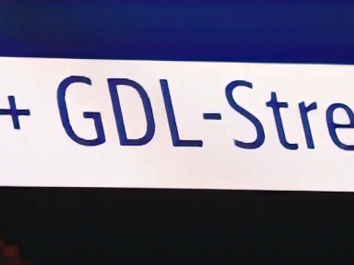 Rail wage dispute: Warning strike in passenger transport started