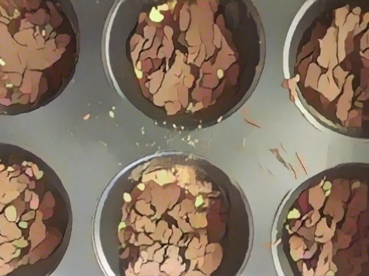 Chocolate Butter Fruit Ribbon Mini Cakes