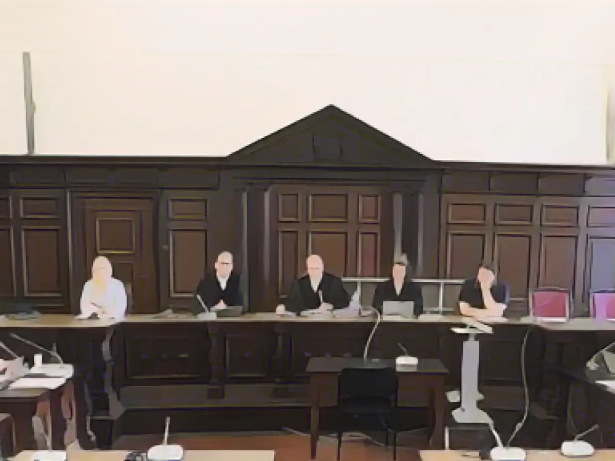 Fatal stabbing in shisha bar: verdict expected