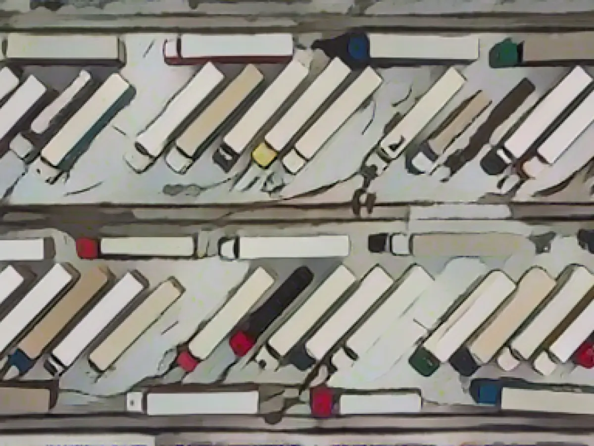 Ukraine brings trucks to Poland by train due to blockade