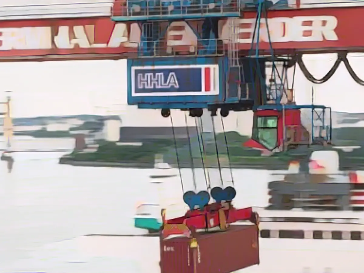 MSC takeover bid for port logistics company HHLA expires